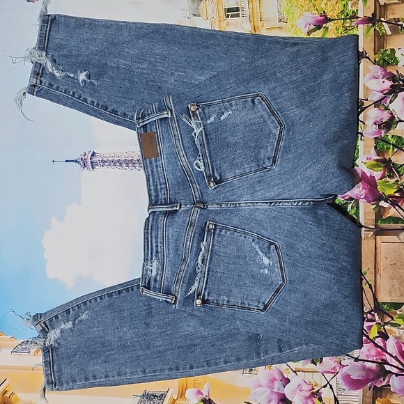 Judy Blue 5 Button Distressed High Waisted Boyfriend Jeans Size 3/26 - Picture 7 of 7